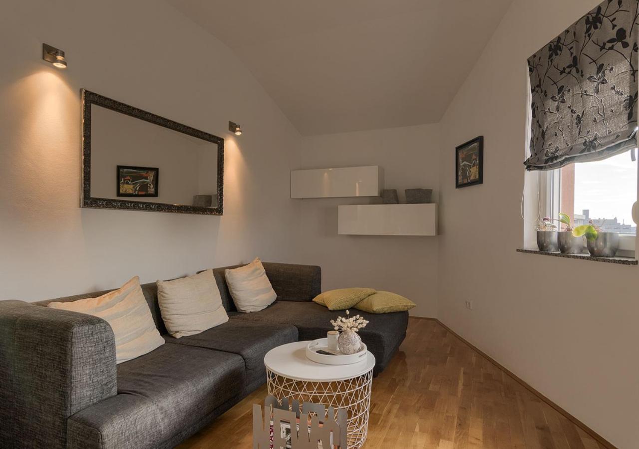 Apartment Leki - Newly Renovated, Modern City Spot بولا المظهر الخارجي الصورة