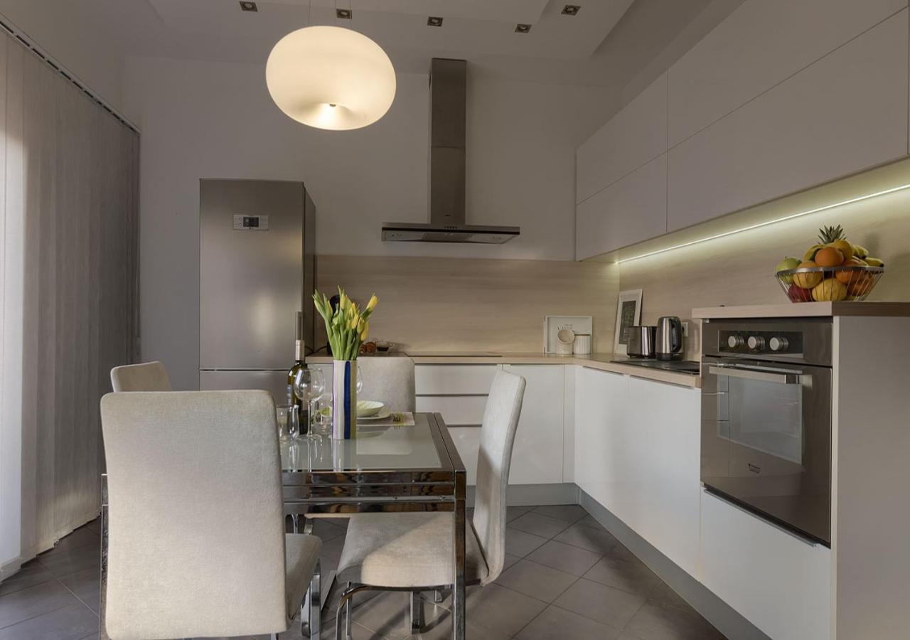 Apartment Leki - Newly Renovated, Modern City Spot بولا المظهر الخارجي الصورة