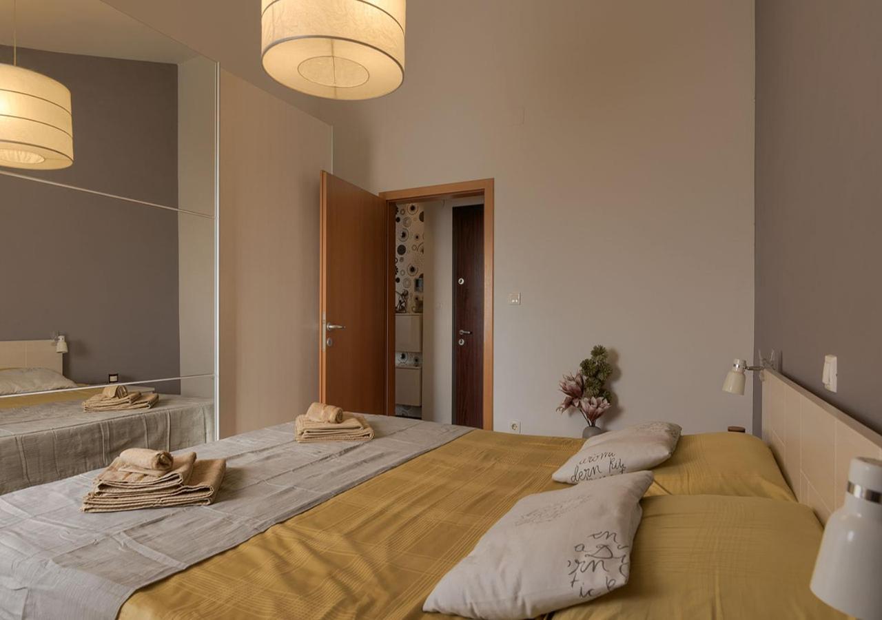 Apartment Leki - Newly Renovated, Modern City Spot بولا المظهر الخارجي الصورة